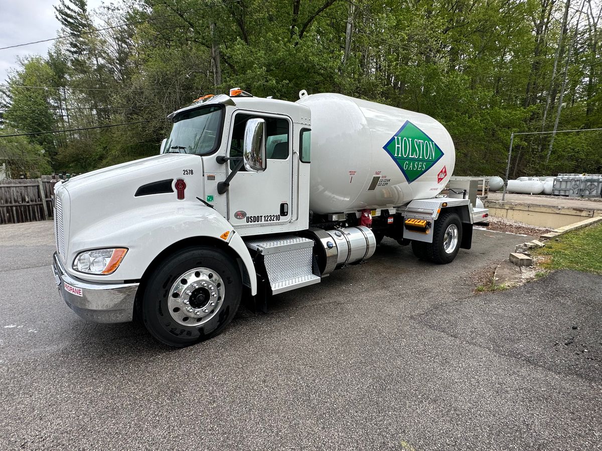 Fleet and Truck Washing for 5 Star Hot Wash Services in Ashland, KY