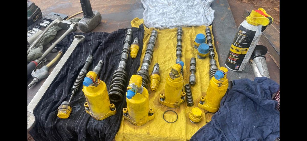 Hydraulic Repairs for Hawkins Heavy Equipment Repair in Mineola, TX