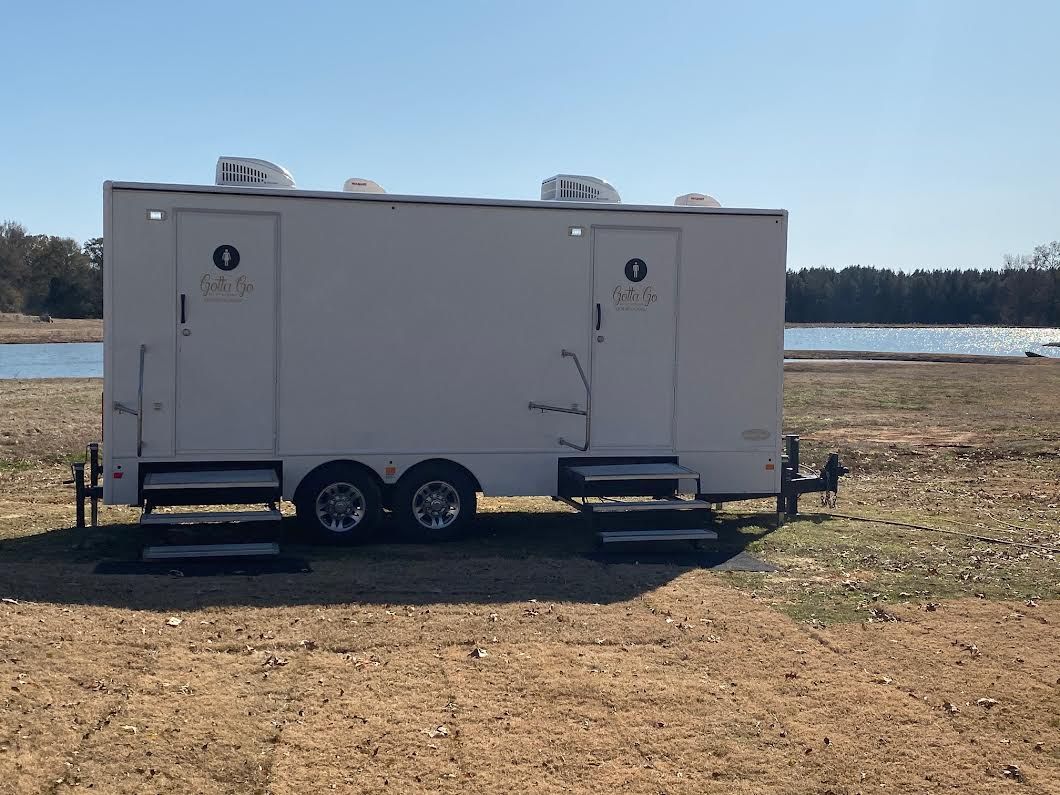 Event Portable Toilets for Parker Disposal in Starkville,, MS