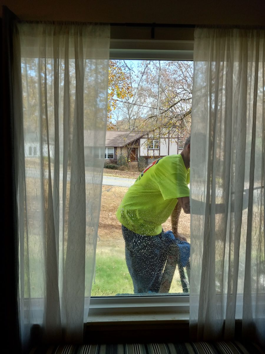 Window Cleaning for Squeaky Clean Windows Gutters & More in Hoover, AL