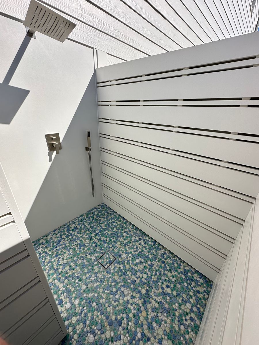 Outdoor showers for Southeastern Property Solutions in Wilmington, NC