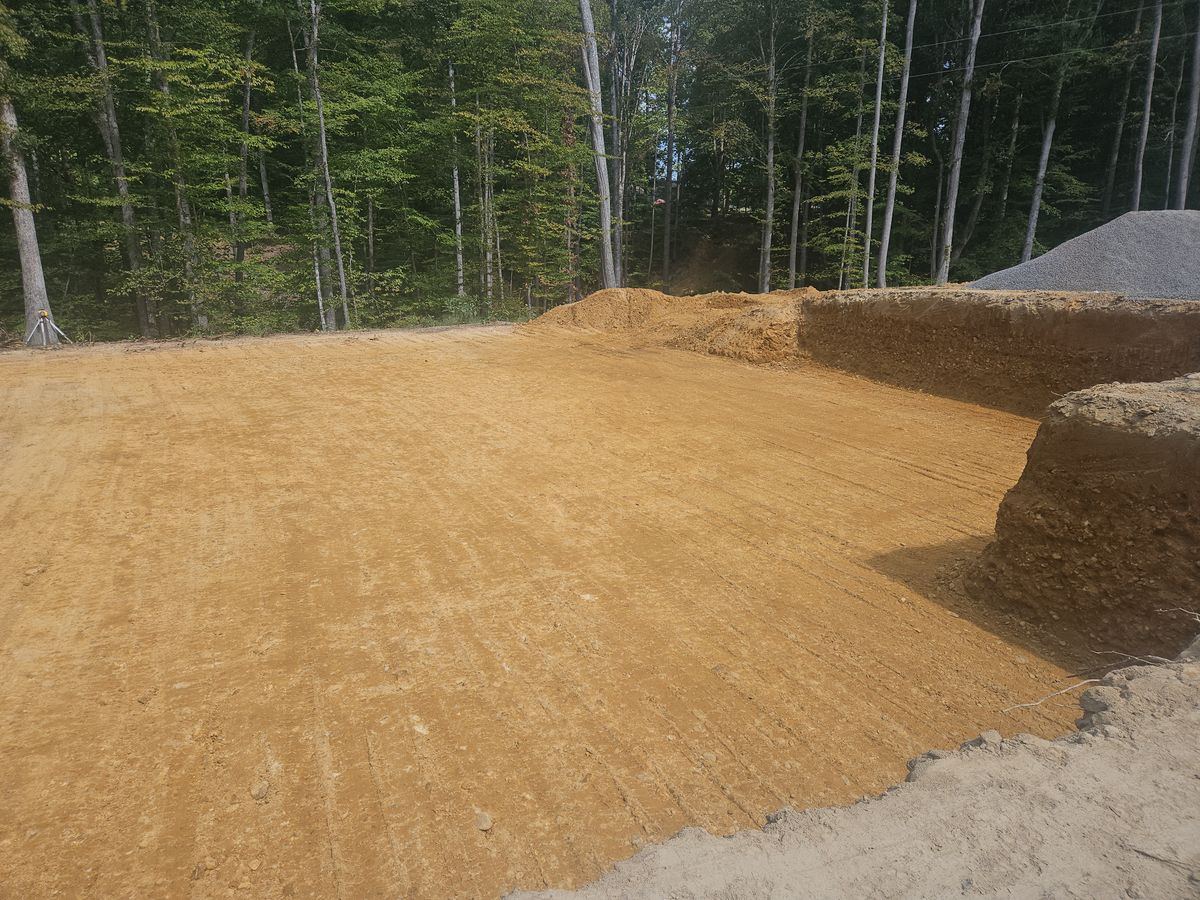 Foundation Digging for Bledsoe & Sons Excavating and Developing in Dandridge, TN