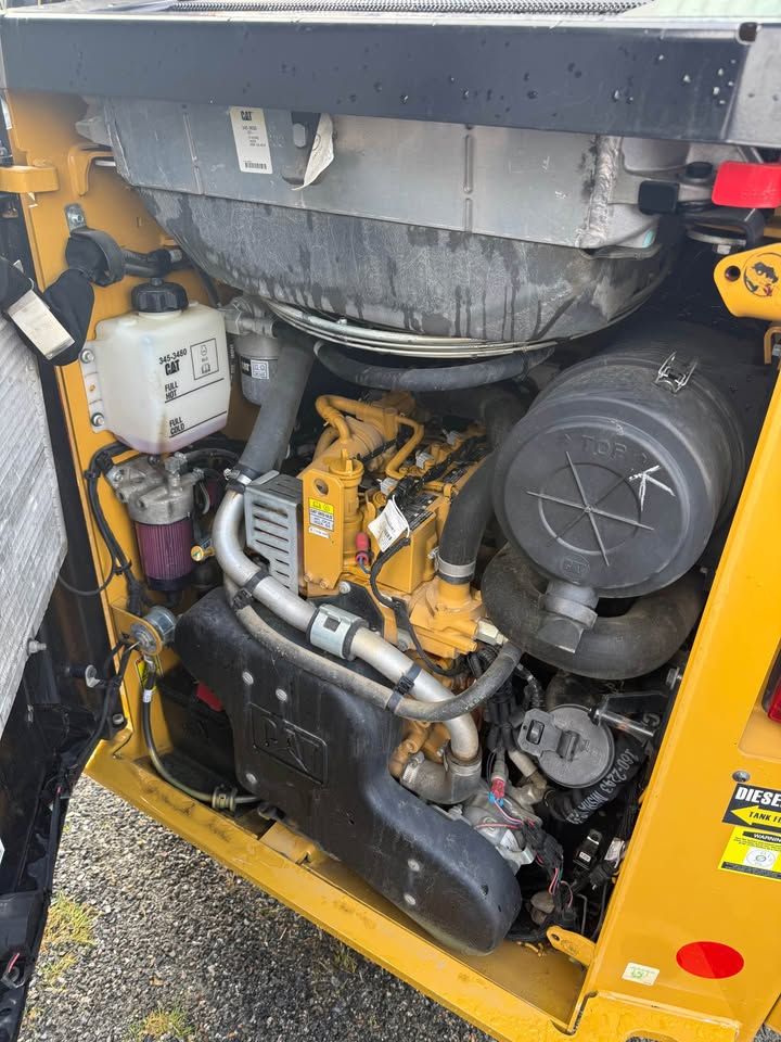 2018 Cat 257D Compact Track Loader for  in Northumberland, NH