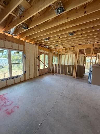 Complete Home Renovations for Paramount Construction in Lexington, KY