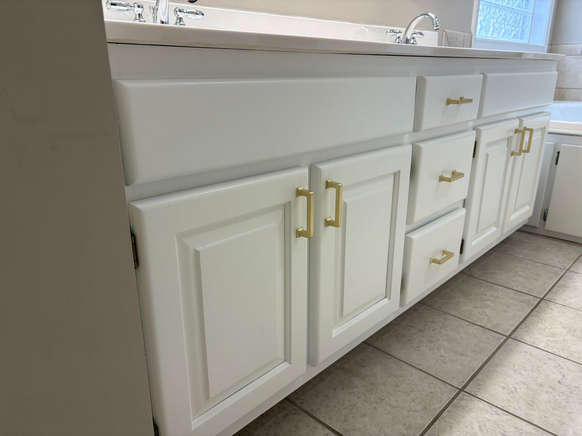 Kitchen and Cabinet Refinishing for NXT Generation Painting in Cookeville, TN