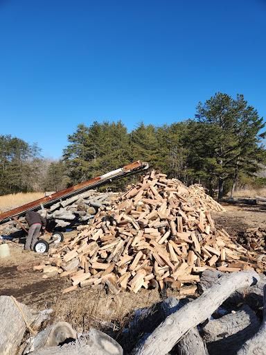 Custom Sawmilling for Smith Tree Experts in Palmyra, VA