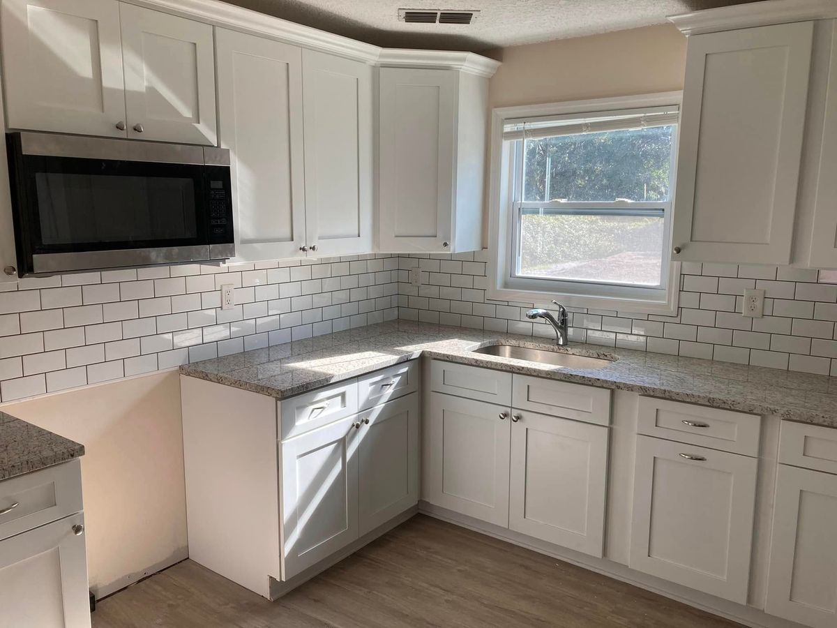 Kitchen Backsplash Tiling for 904Loors in St. Augustine, FL
