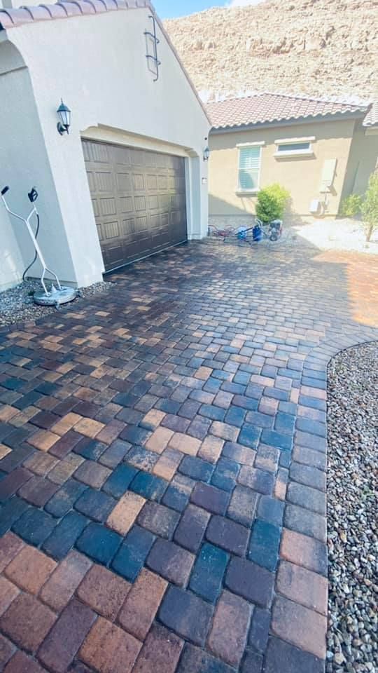 Commercial Driveway & Hardscape Cleaning for Patriot Power Washing in Sunrise Manor, NV