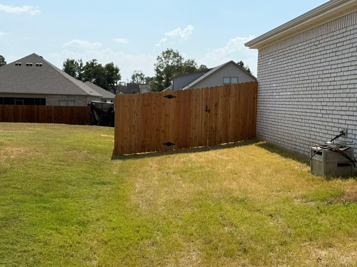 Gate Installation and Repair for Frontline Fencing LLC in Hernando, MS
