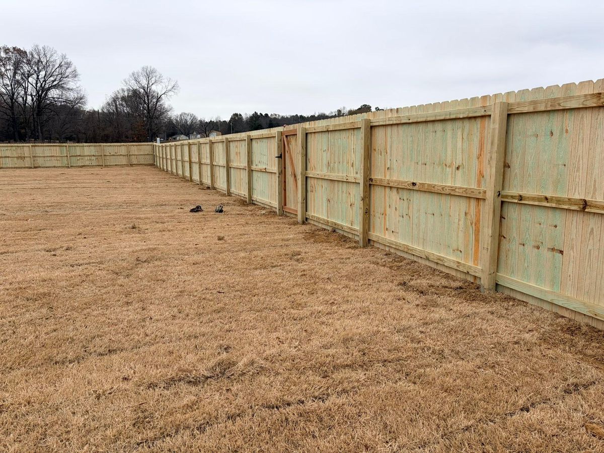 Custom Wooden Fences for Manning Fence, LLC in Hernando, MS