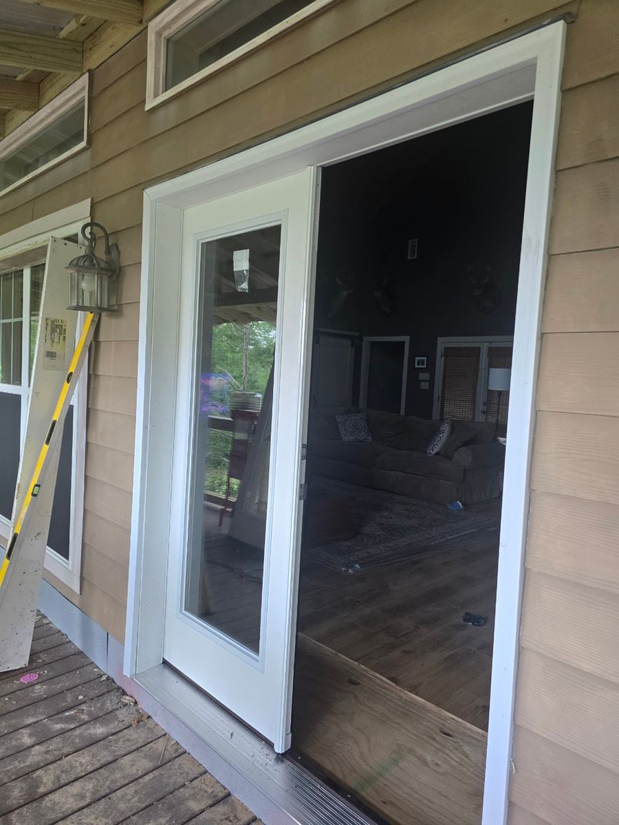 Exterior Painting for T & R Grantham Enterprises in Crestview, FL