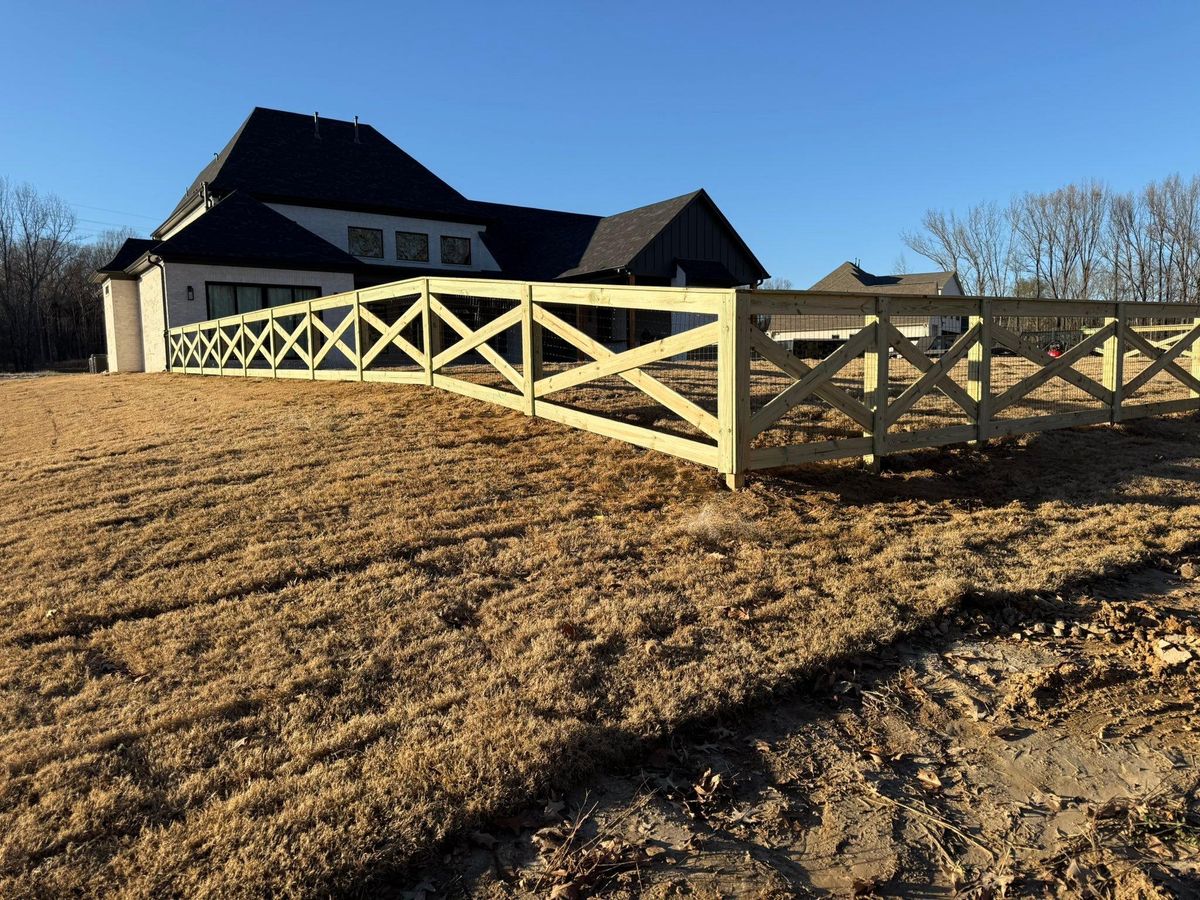 Custom Wooden Fences for Manning Fence, LLC in Hernando, MS