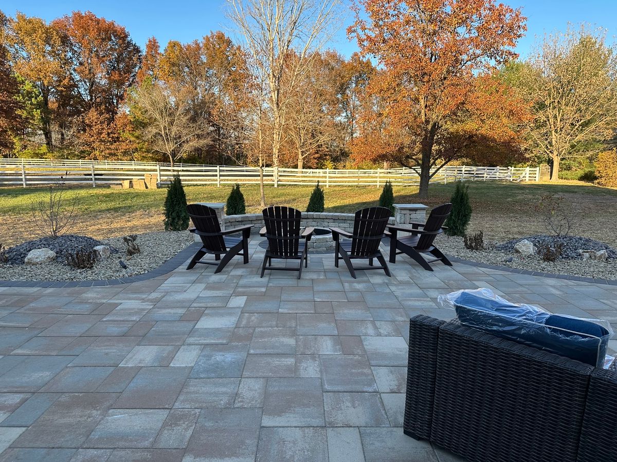 Landscape Installation for Mayfield Landscaping in Staunton, IL