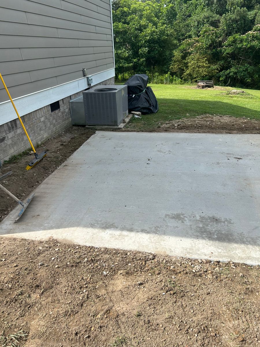 Grading and Leveling for F.C. White’s Excavation & Drain Cleaning in Huntingdon, TN