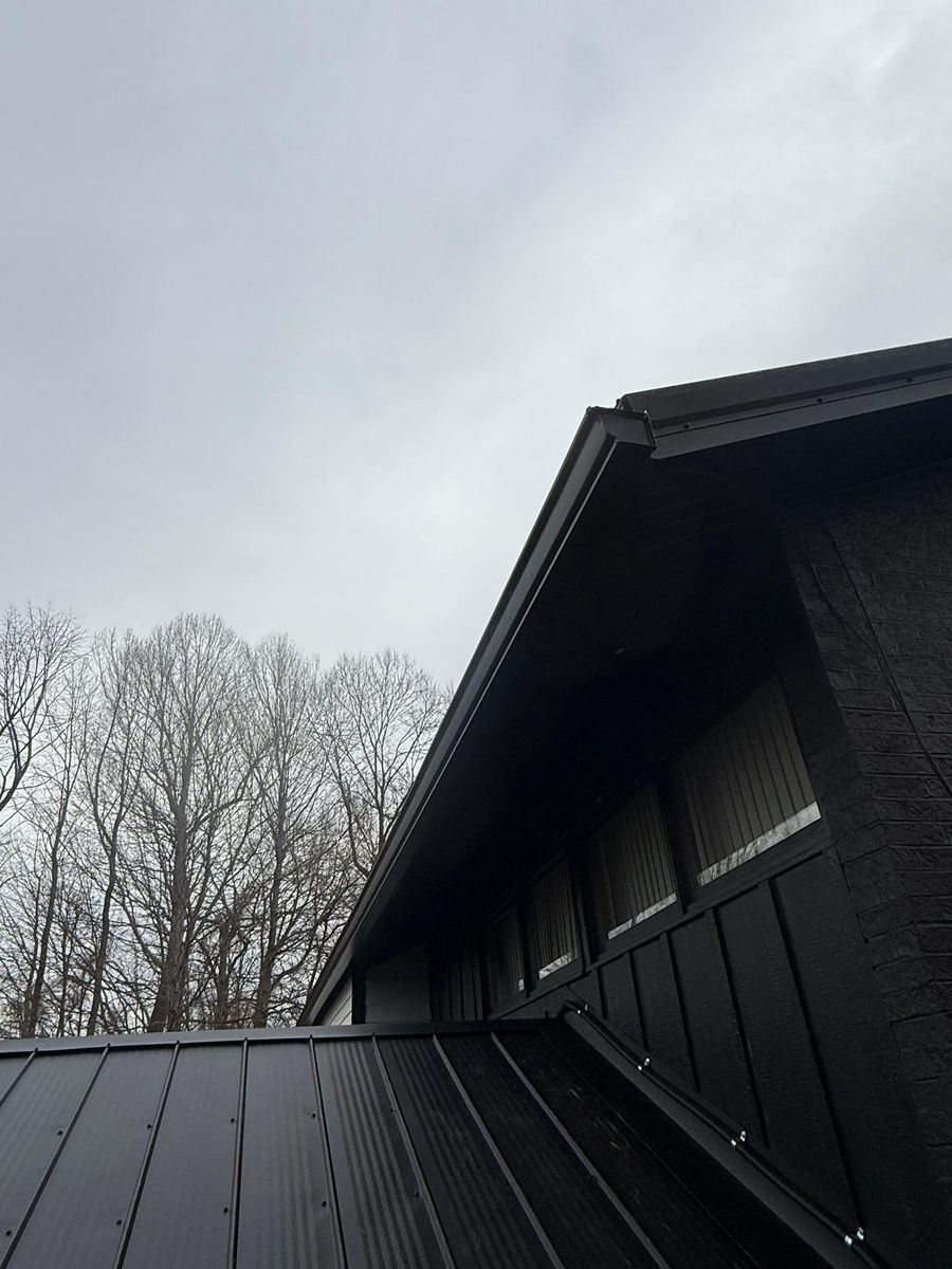 Roofing Replacement for Top Hand Roofing and Gutter in Pomeroy, OH