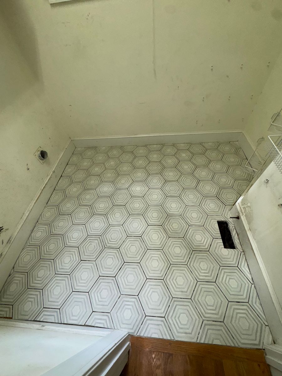 Tile Setting for A-L Tile in Saluda, SC