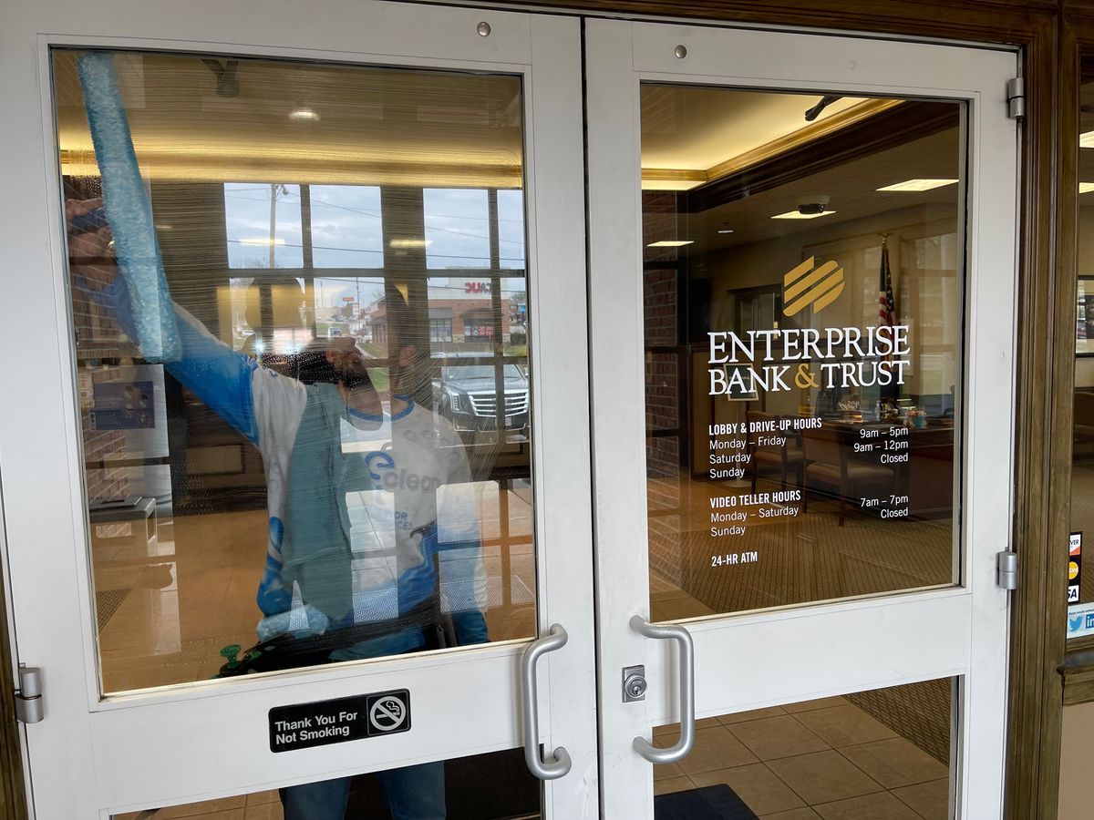 Commercial Window Cleaning for See2it Clean in St Louis, MO