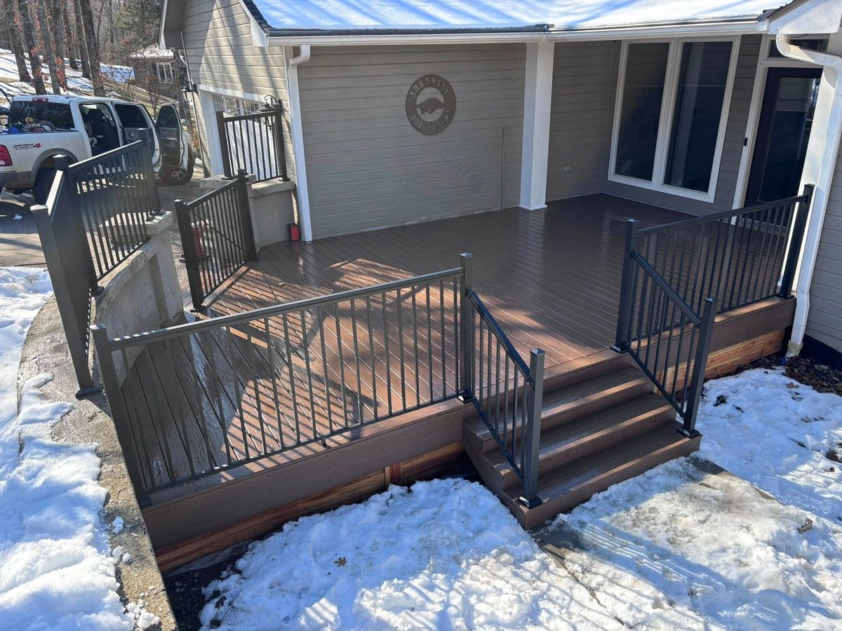 Deck and Patio Construction for Natural State Deck Builders in Pea Ridge, AR