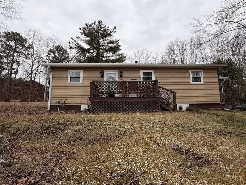 All forms of Siding metal and vynl for KY Gutter Pro & Specialty Roofing Systems in Monticello, KY