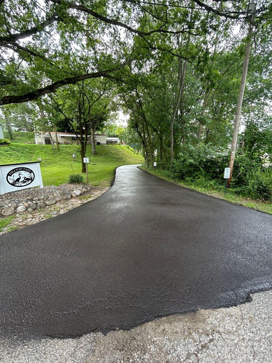 Sealcoating for Texcap Asphalt Construction in Magnolia, TX