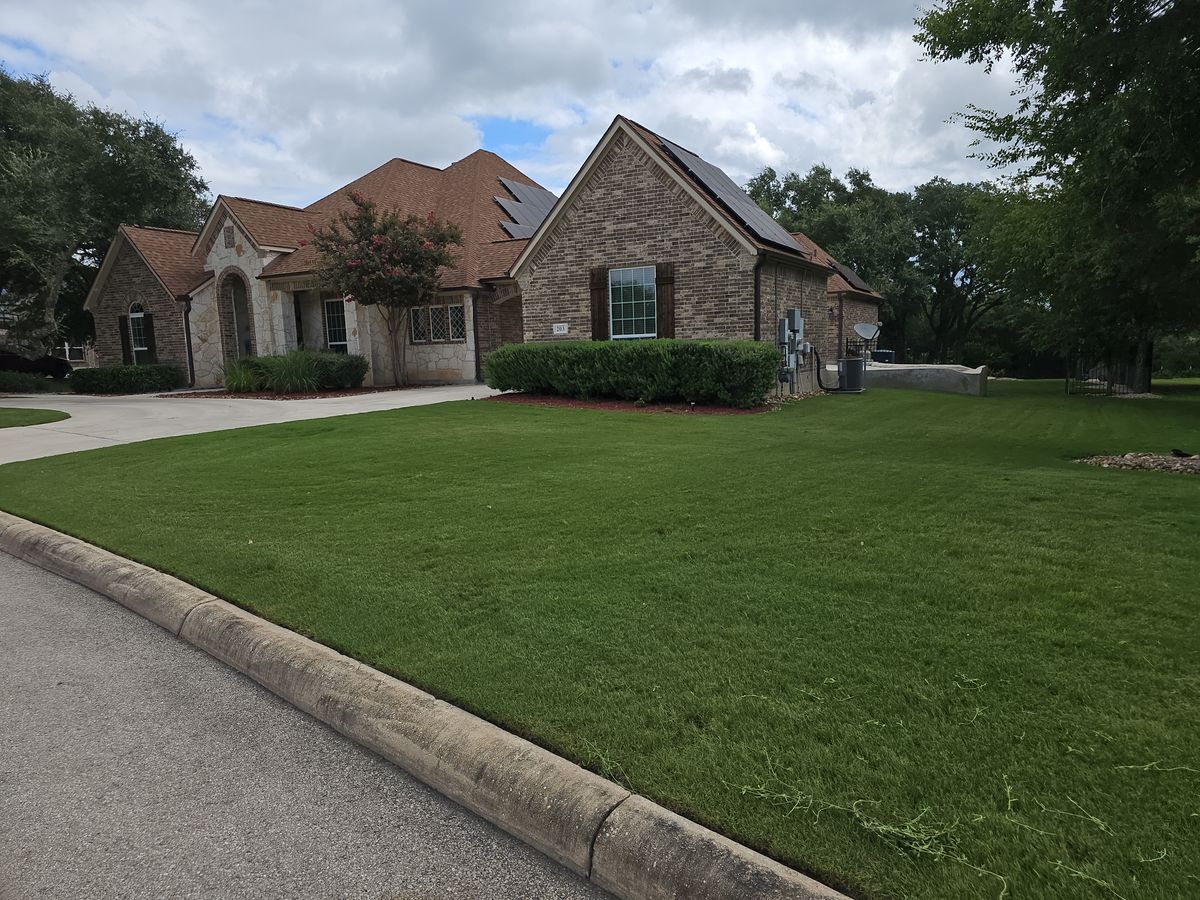 Mowing for Miller Mowing and Maintenance in San Antonio, TX