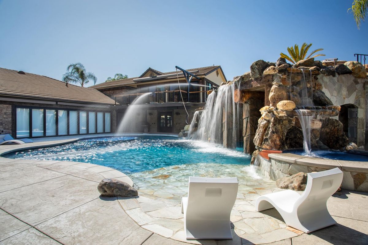 Custom Pool Construction for Western Pools Inc in Marysville, CA