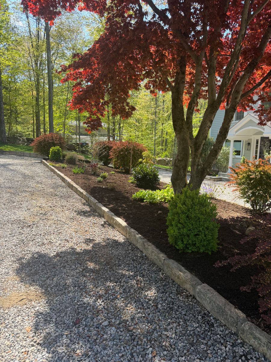Mulching for Willis Landscape & Masonry LLC in Newtown, CT