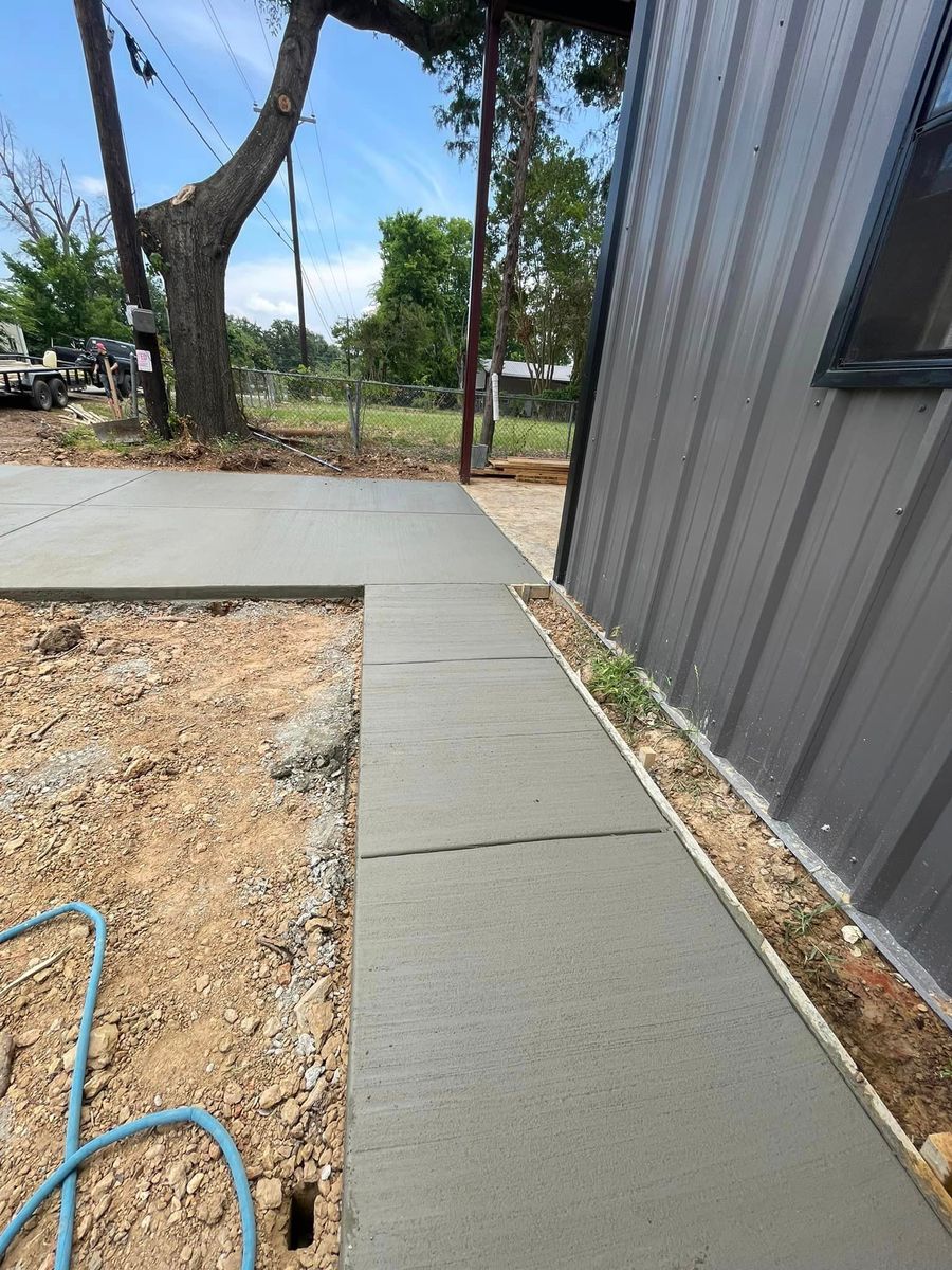 Sidewalk Installation for 3B Concrete Construction LLC  in DFW, TX