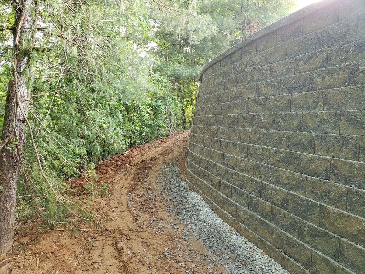 Patios & Retaining Walls for HC Construction & Grading in Clayton, GA