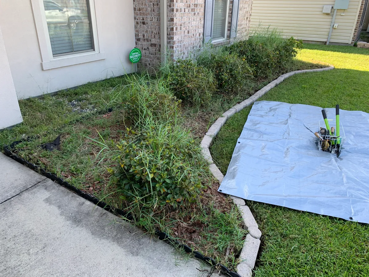 Mulch Installation for Jay C’s Touch Landscaping & Pressure Washing Services LLC in Marrero, LA