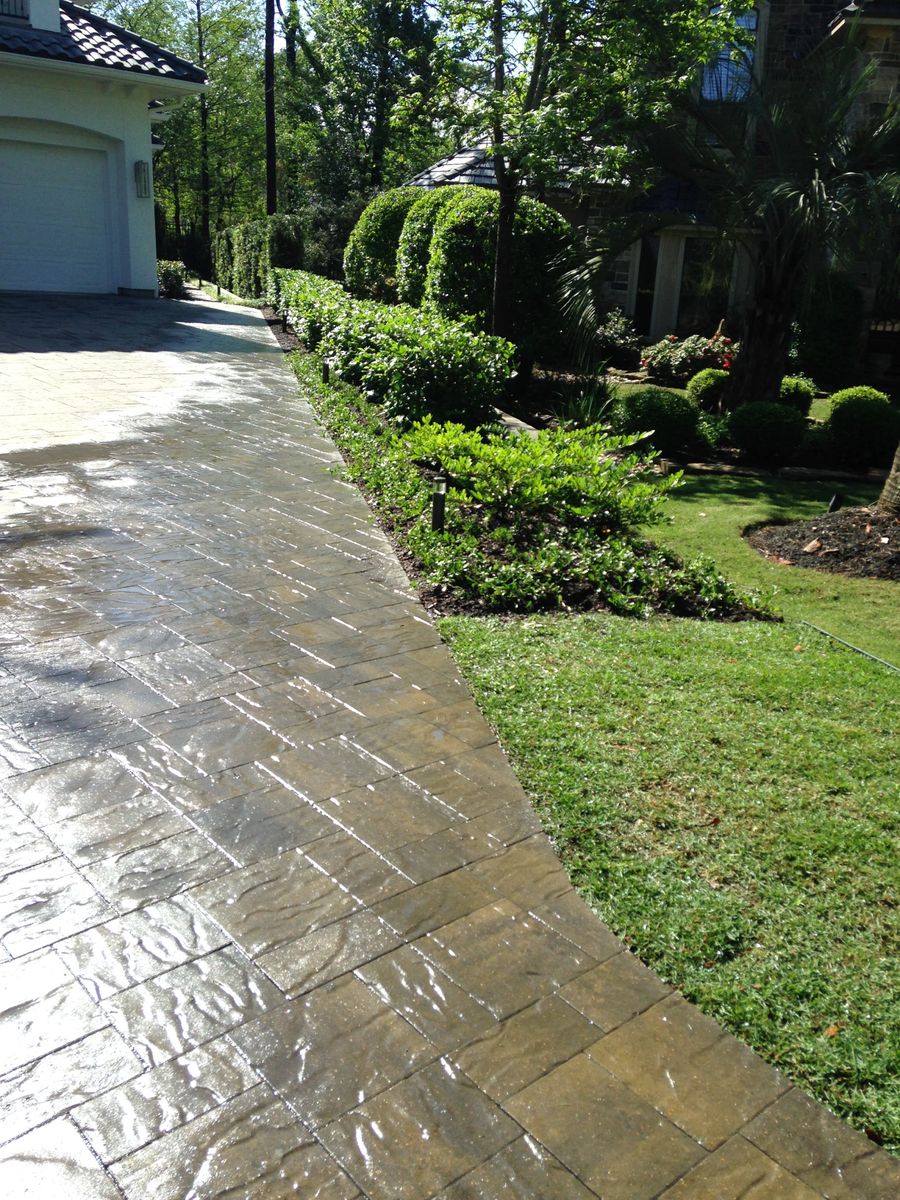 Hardscaping for Atlas Land Design in Creekside Park, TX