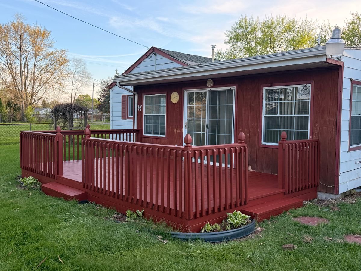 Deck Staining for Start to Finish Painting in Saginaw County, MI