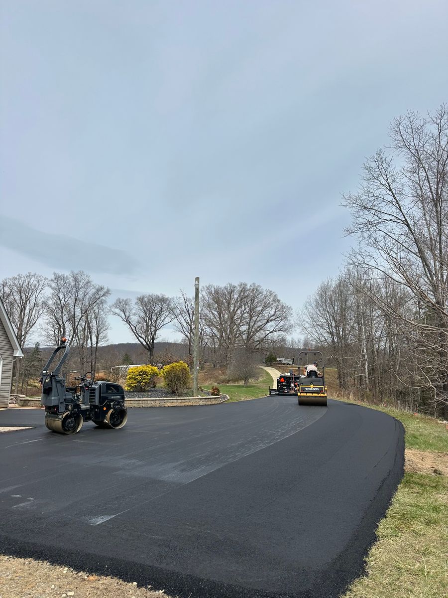 Asphalt Driveways for James R Carter Paving in Roanoke, VA