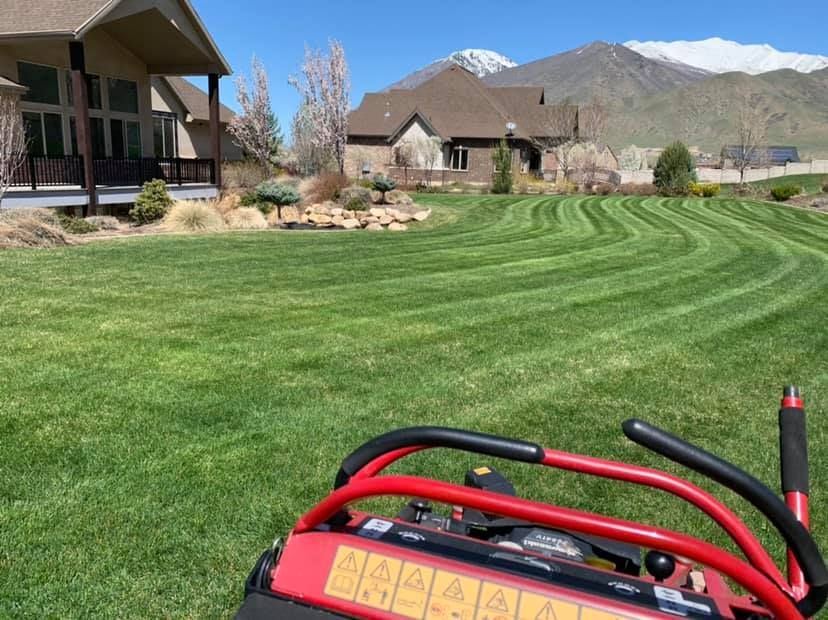 Mowing for Platinum Lawn Service in Santaquin, UT