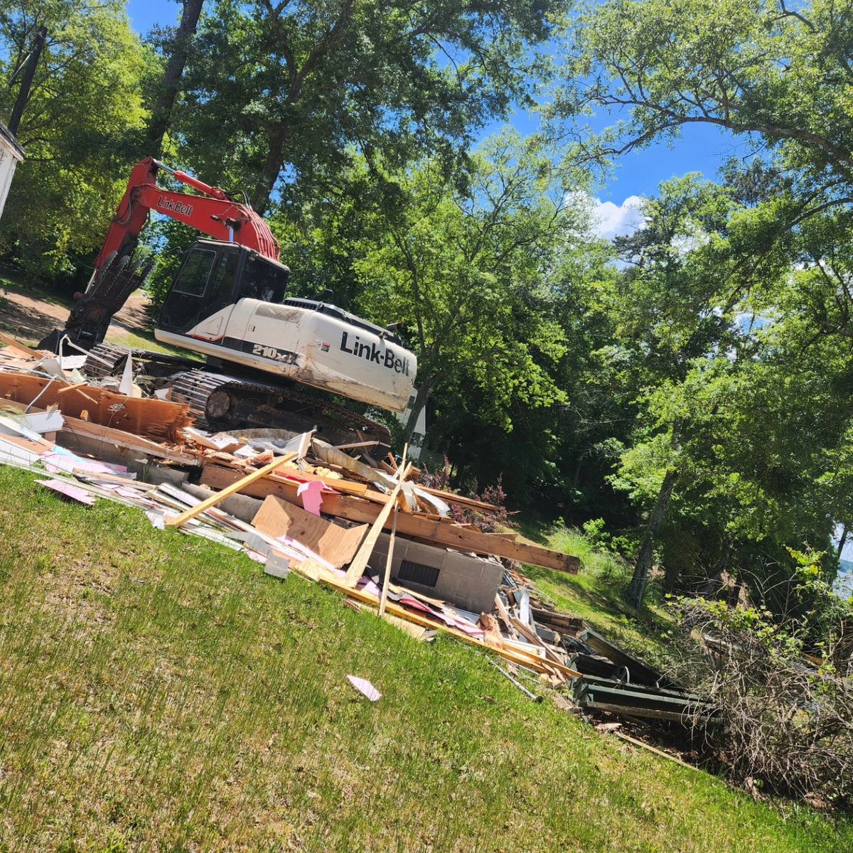 Land Clearing & Demolition for Tri Services in Milledgeville, GA