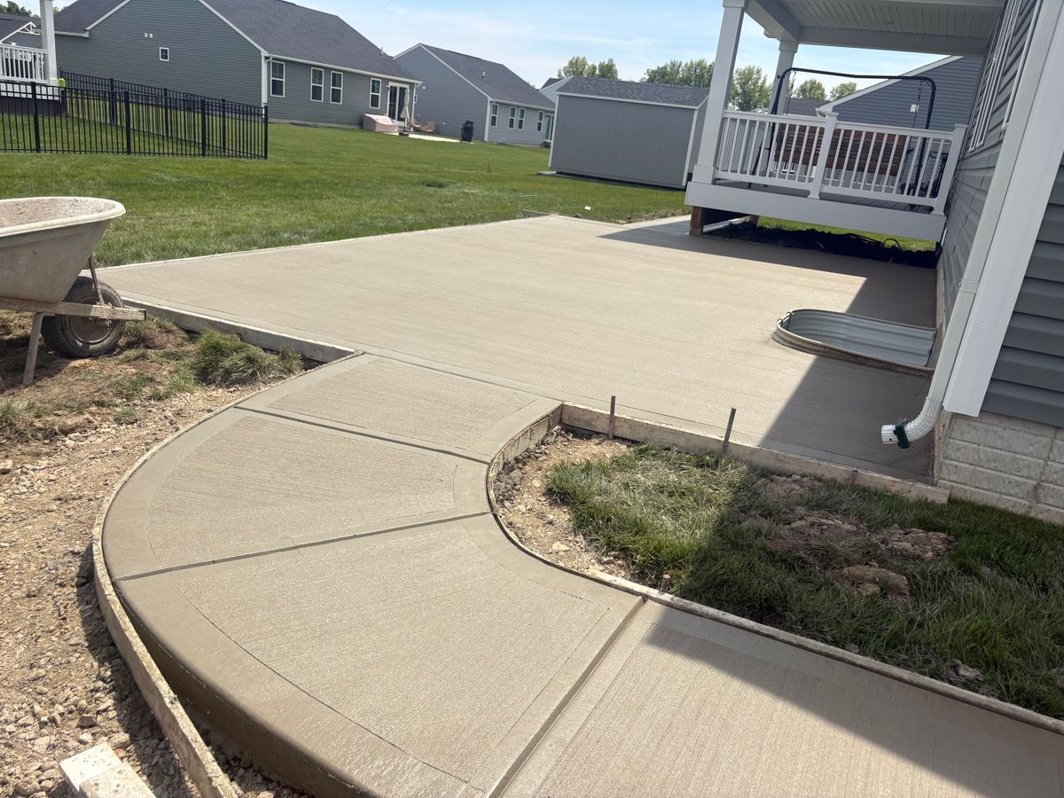 Sidewalk Installation for Concrete Pros, LLC in Lorain, OH