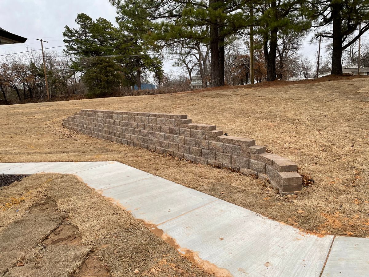 Retaining Wall Construction for Stallion Design And Construction in Norman, OK