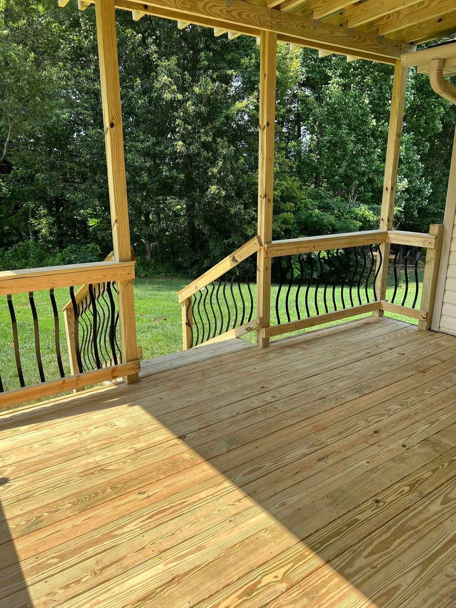 Deck Construction for Palmetto Fence in Greenville, SC