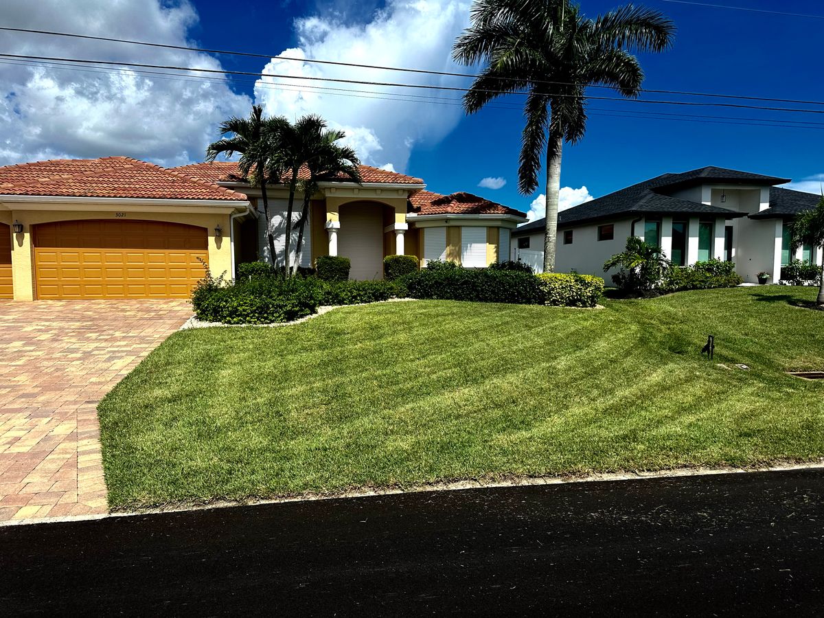 Lawn Maintenance for Greystone Site Services in Fort Myers,, FL