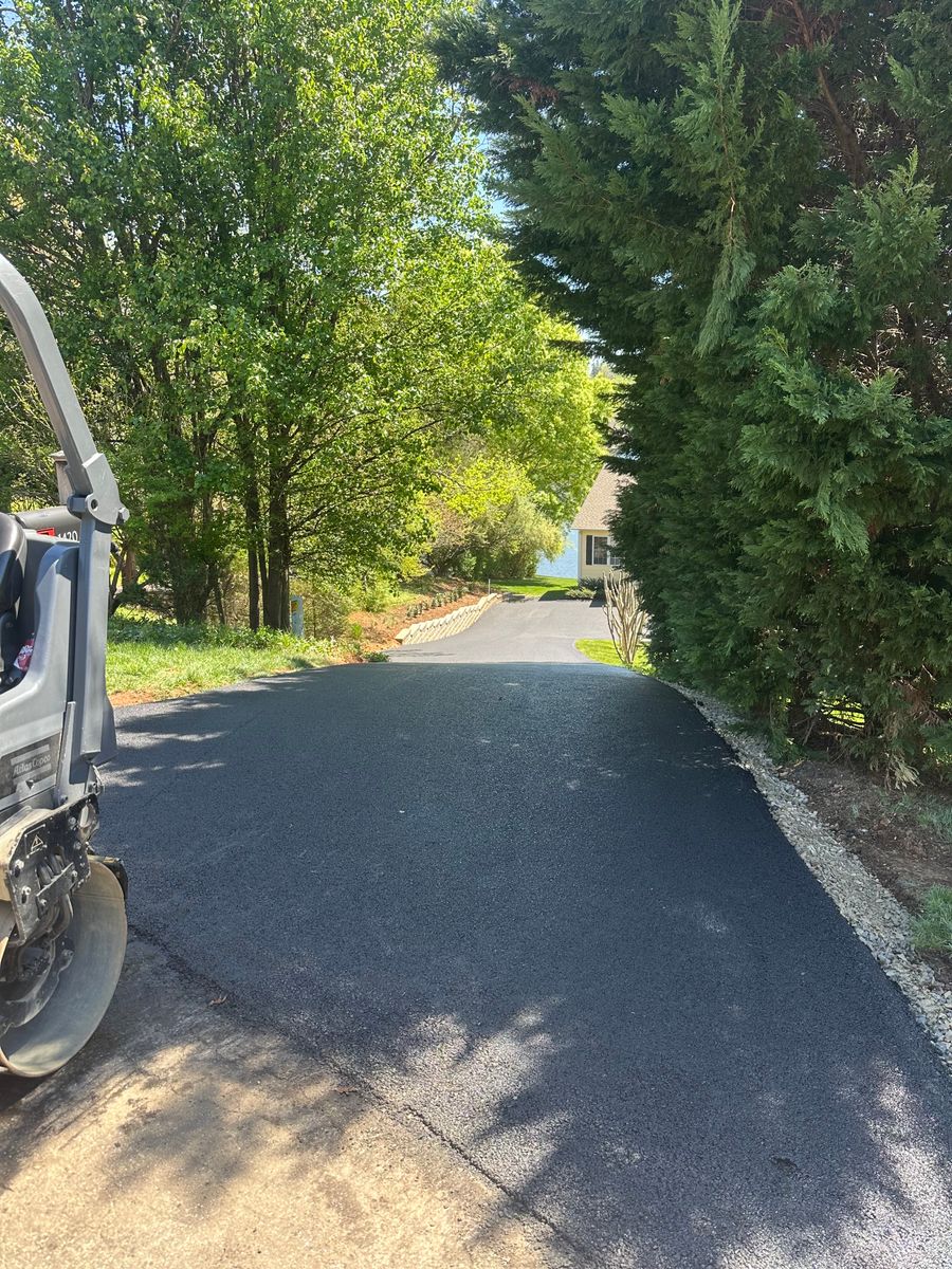 Asphalt Driveways for James R Carter Paving in Roanoke, VA