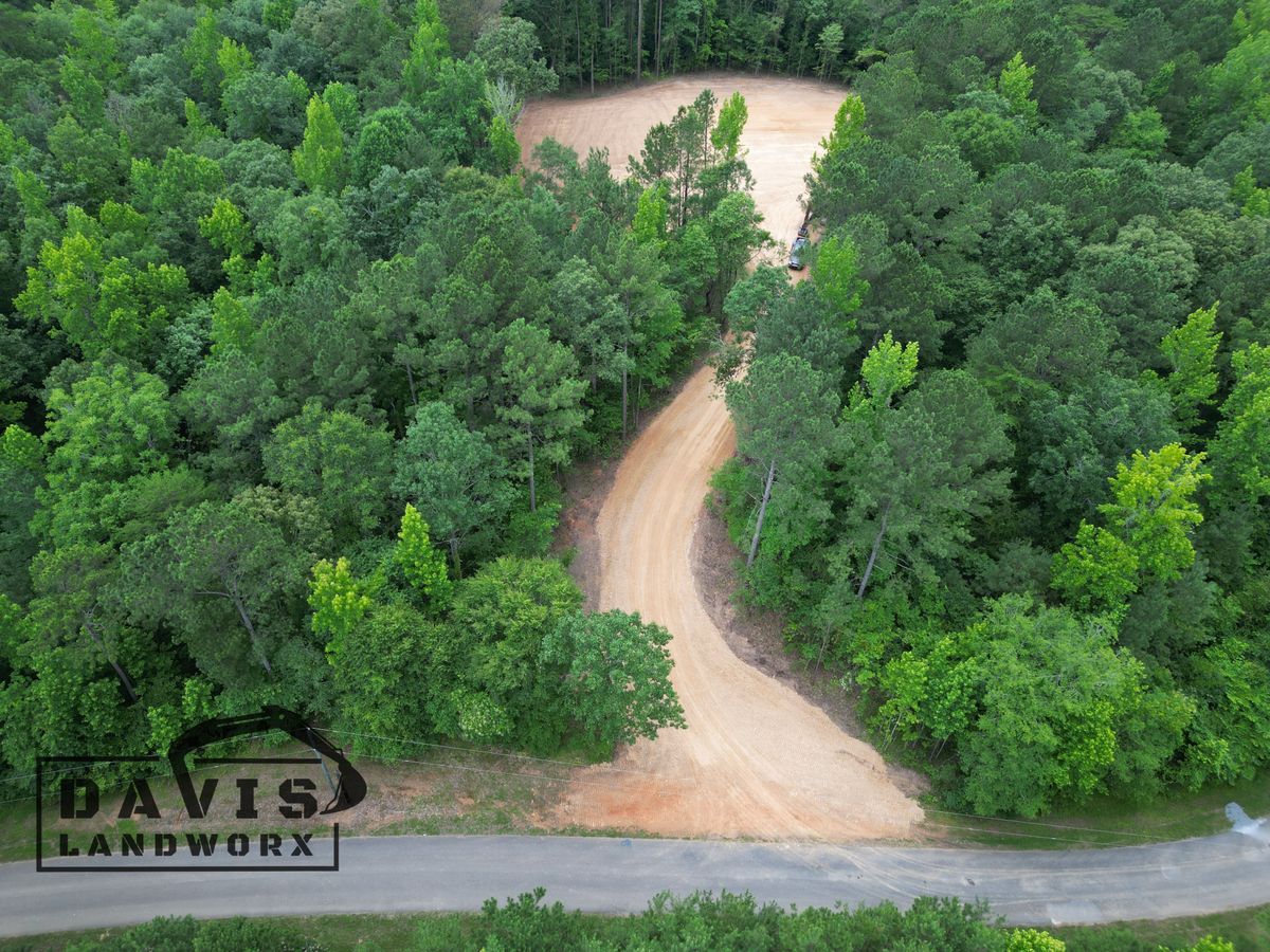Driveway Construction / Repair for Davis Landworx in Clanton,  AL