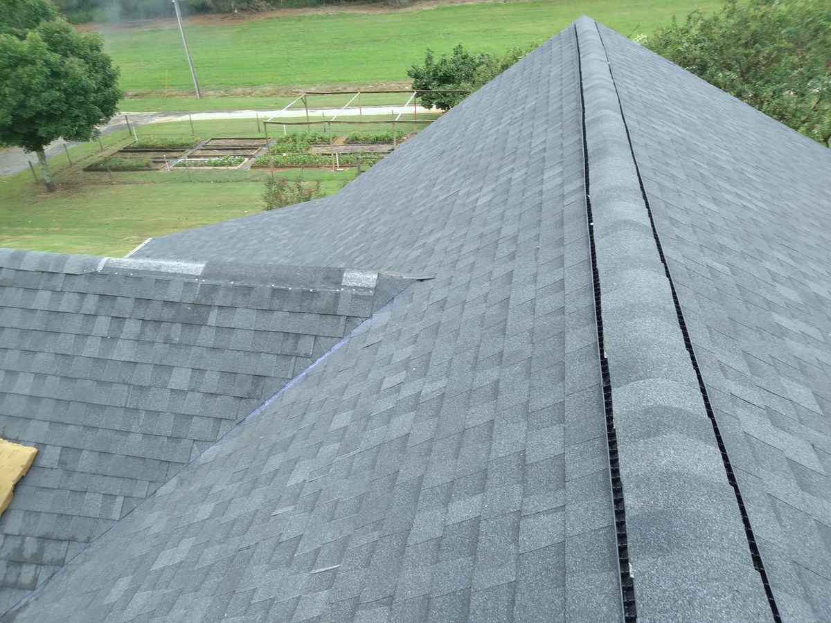 Roofing Repairs for H & R Roofing And Construction  in Union, MS