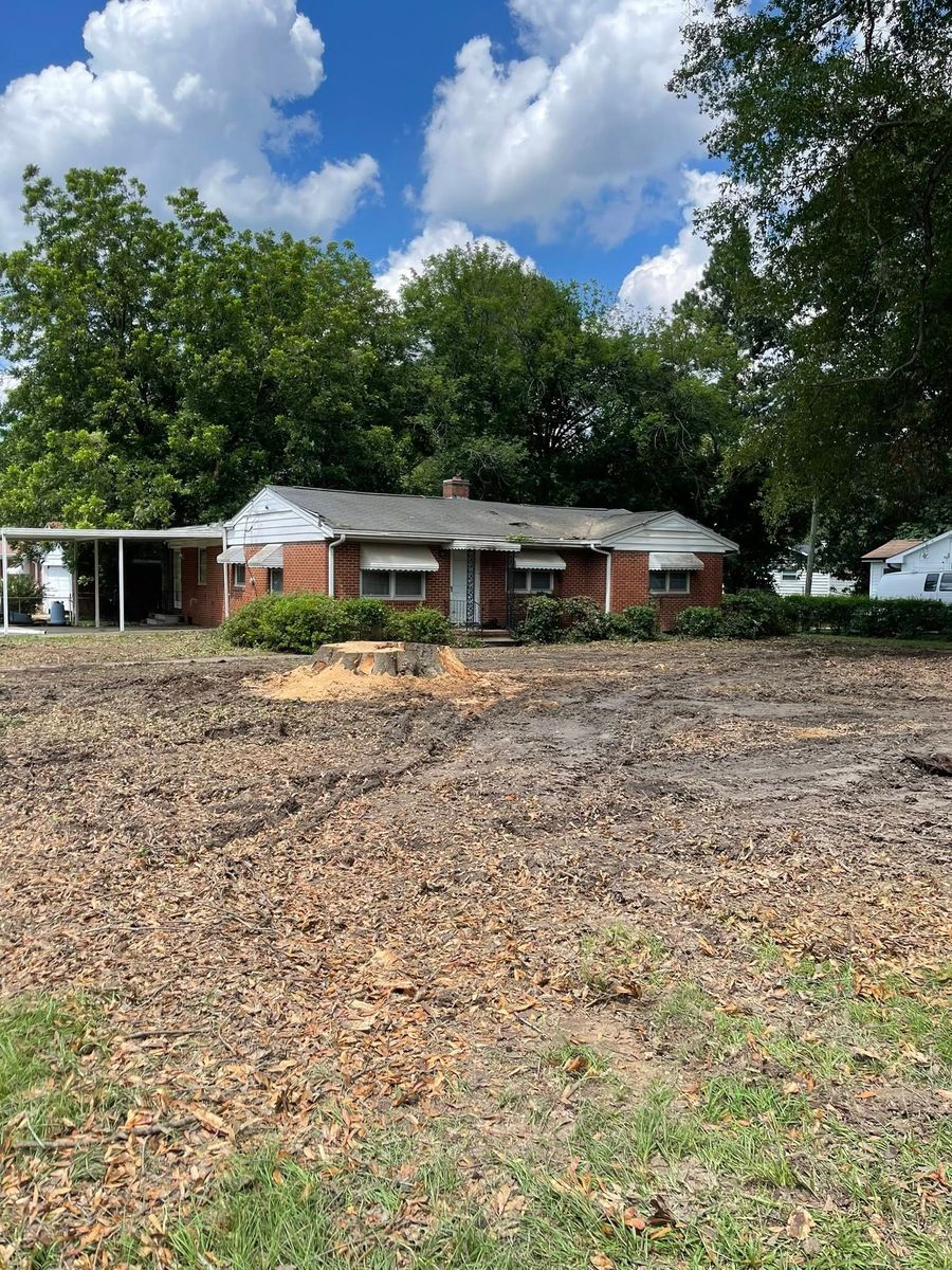 Mulch Installation for J&J Tree Services in Raleigh, NC