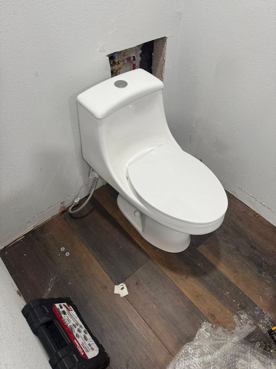 Bathroom Renovation for Baker Builds Construction in Union City, TN