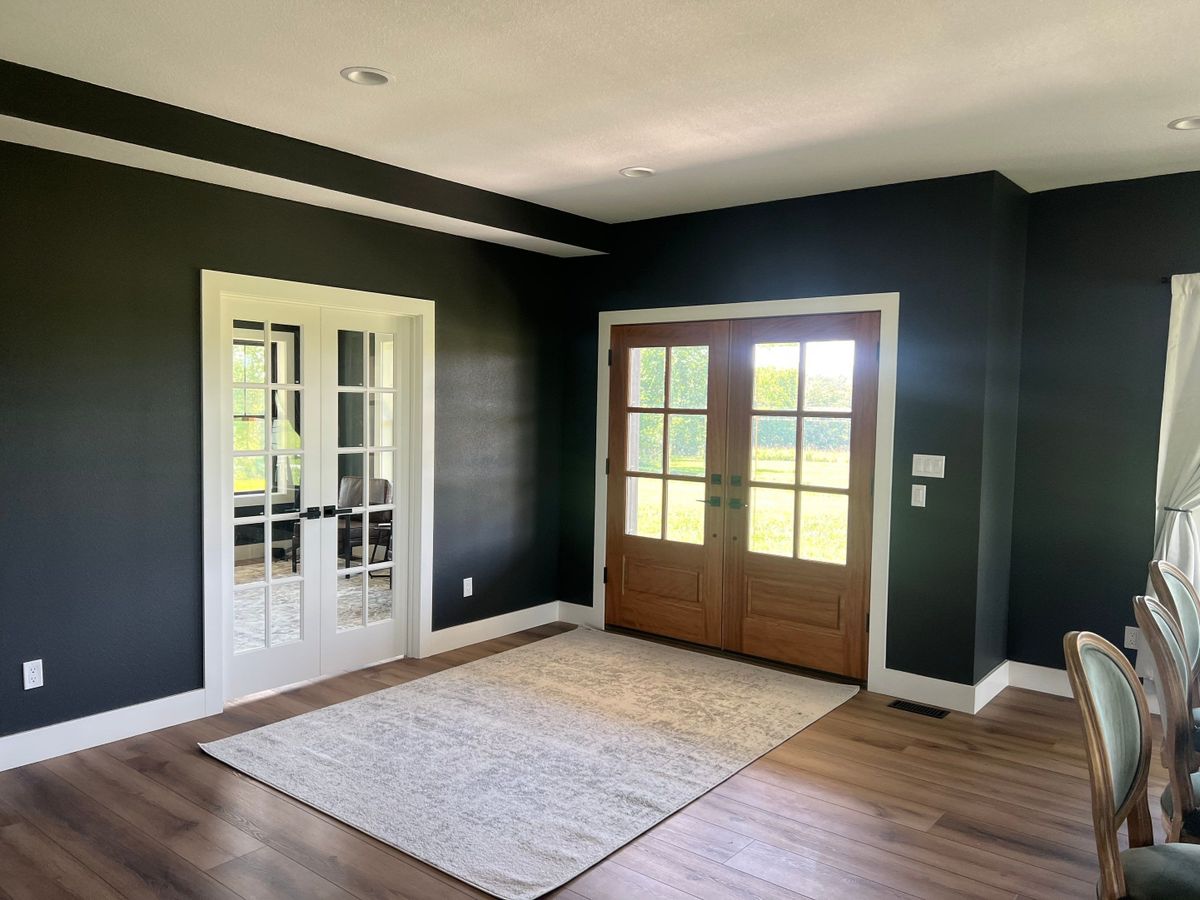 Finish & Trim Work for Edgecomb Builders in Ottawa , KS