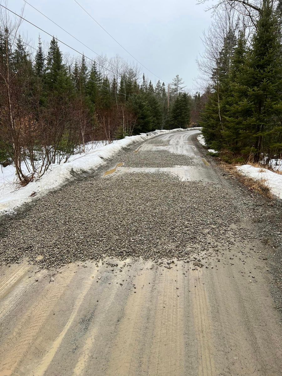 Mulch Installation for 207 Seasonal Services  in Brewer, ME