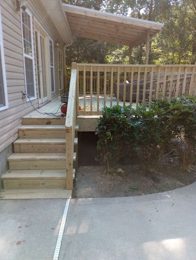 Porches and decks for Lovvorn Builders in Bowdon, GA