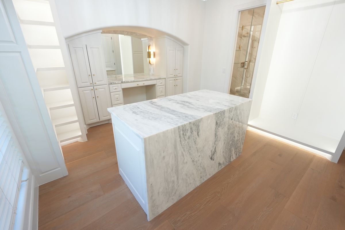 Custom Pool Installation for Luxurious Construction LLC in Houston, TX