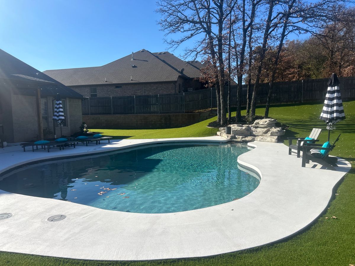 Custom Concrete Pools for Westbound Pools & Construction in Mustang, OK