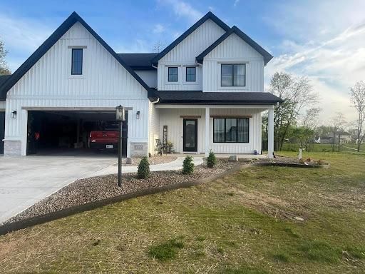 Landscape / Landscape Design for TNT Lawn Care in Wolcottville, IN